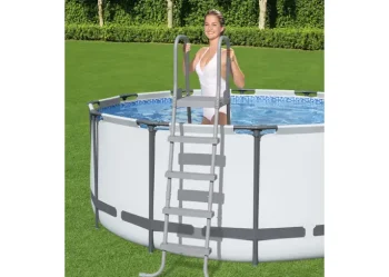 Alternative view of Pool Ladder 58337